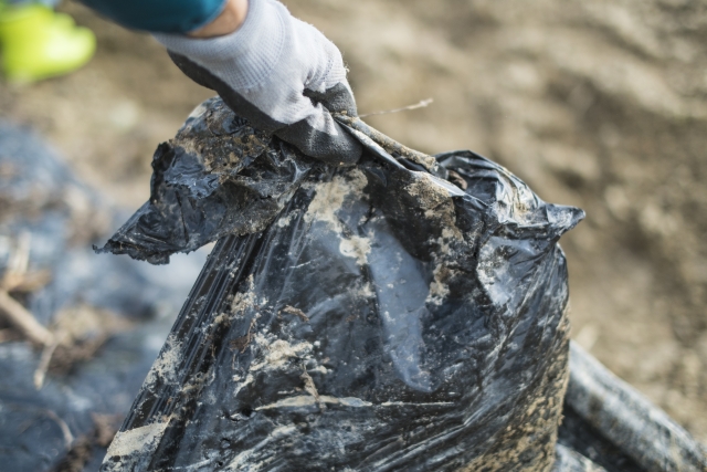 農業にも関係するプラスチックごみ問題！必要不可欠な生産資材「プラスチック」のごみを減らすには｜画像１