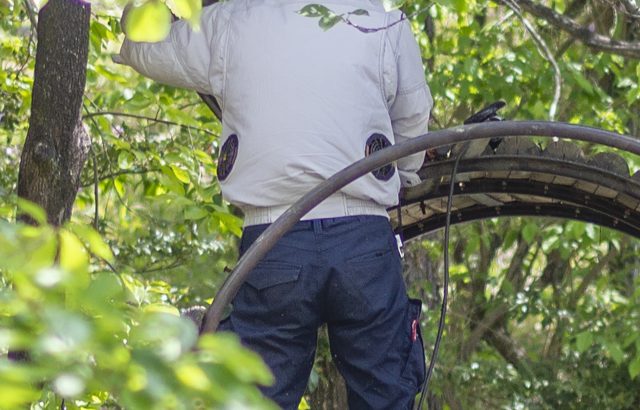 夏場の作業に最適！空調ウェアの選び方｜画像１